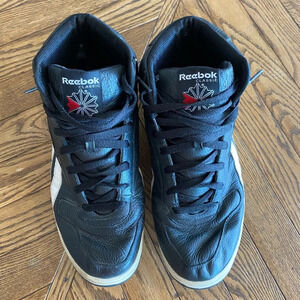 Reebok Classic, Vintage Shoes, size 11